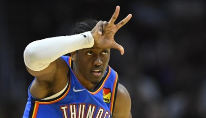 进攻全靠亚历山大苦撑！雷霆该调整先发阵容吗？